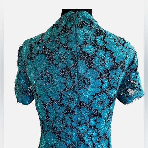NWOT Betsy Johnson Size 2 Short Sleeve Emerald Teal Lace on Black Cocktail Dress - Picture 2 of 10